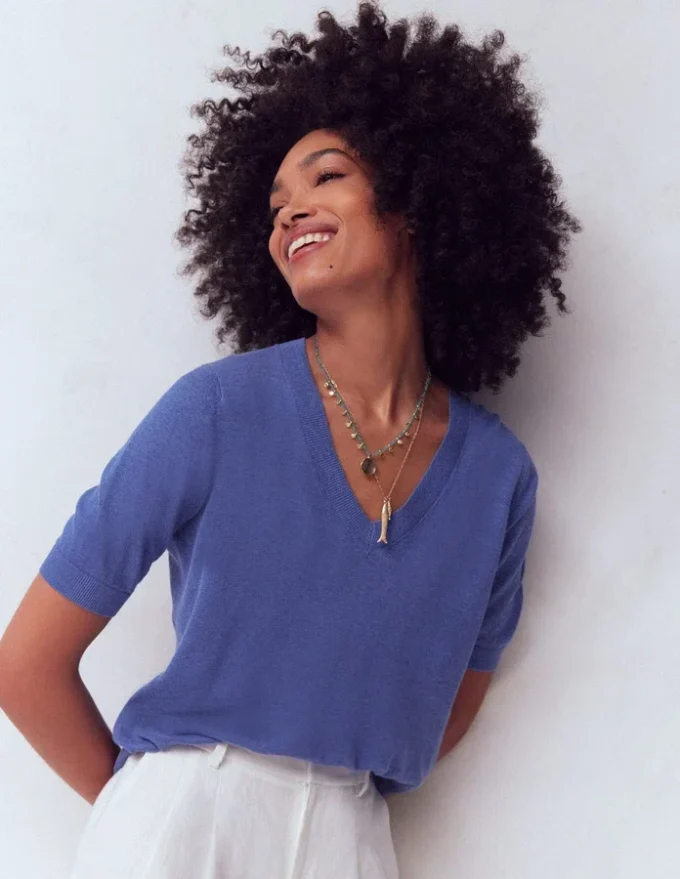 Agnes Linen V Neck T-Shirt Solid Blue Agnes Linen V Neck T-Shirt Solid Blue