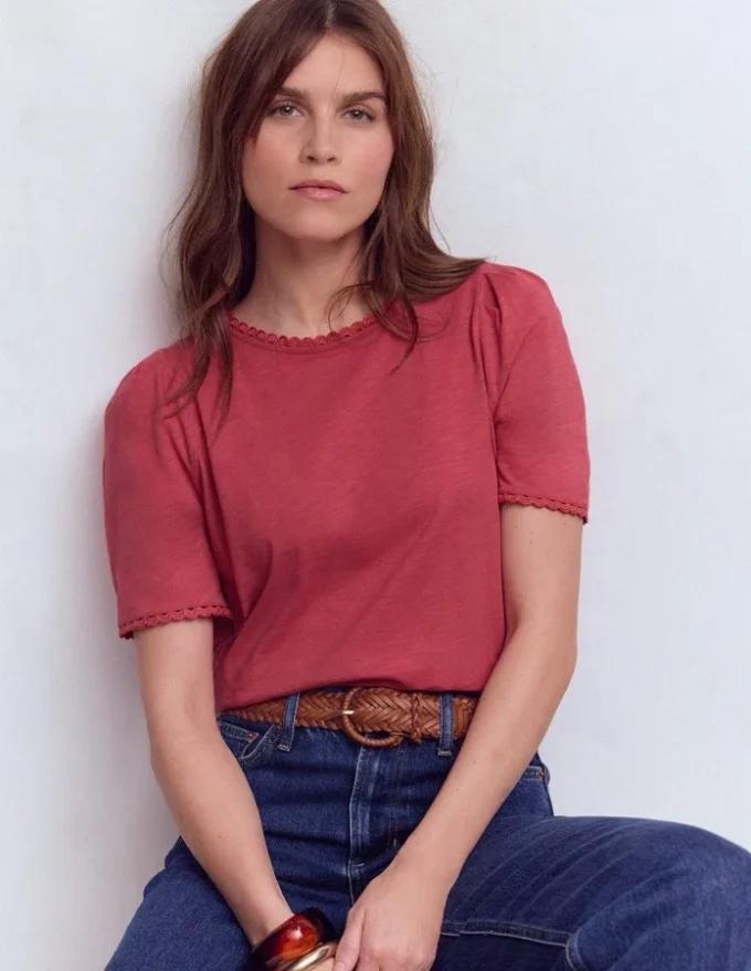 Ali Trim T-shirt Hollyberry Ali Trim T-shirt Hollyberry