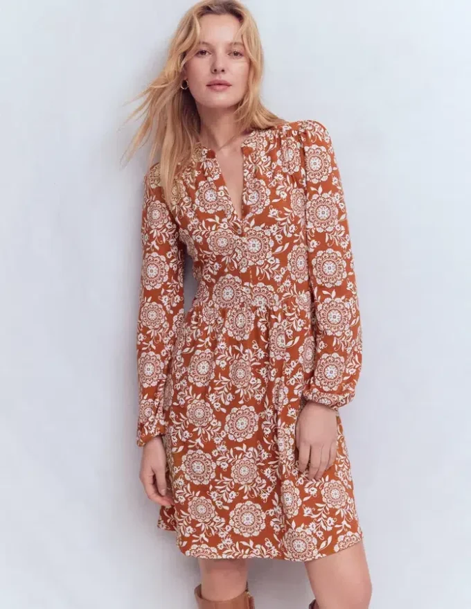 Amy Short Jersey Dress Brown, Decorative Blossom Amy Short Jersey Dress Brown, Decorative Blossom