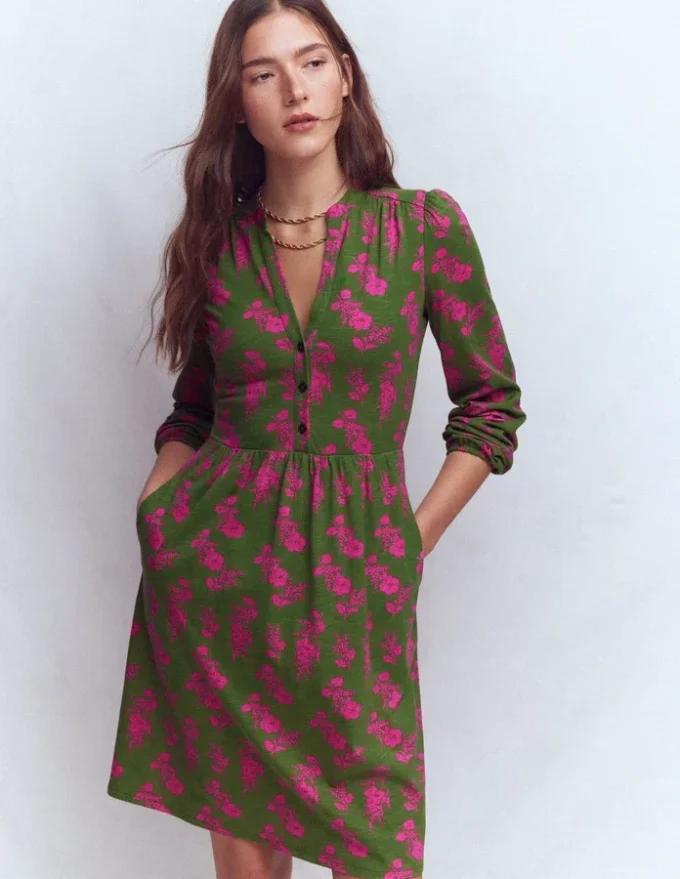 Amy Short Jersey Dress Olive, Blossomy Sprig Amy Short Jersey Dress Olive, Blossomy Sprig