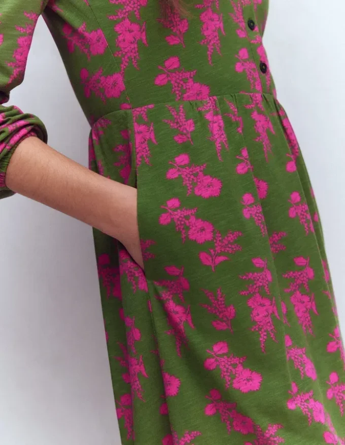 Amy Short Jersey Dress Olive, Blossomy Sprig Amy Short Jersey Dress Olive, Blossomy Sprig