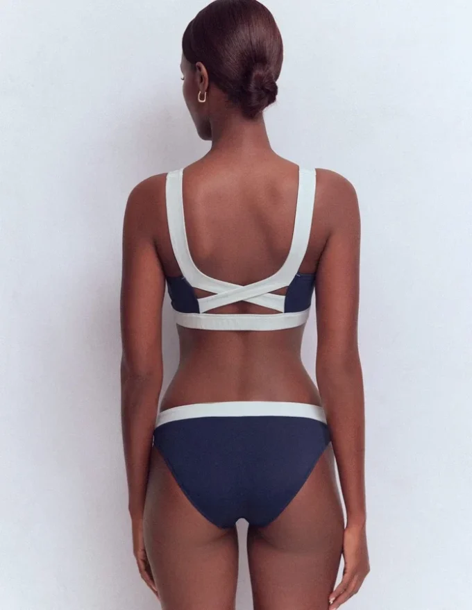 Campania Cross-back Bikini Top Navy, Ivory Colourblock Campania Cross-back Bikini Top Navy, Ivory Colourblock