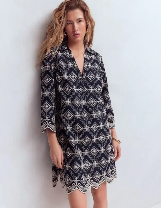Carmen Broderie Short Dress Navy Broderie