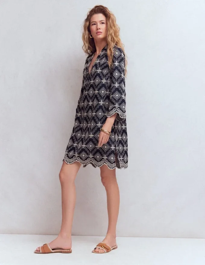 Carmen Broderie Short Dress Navy Broderie