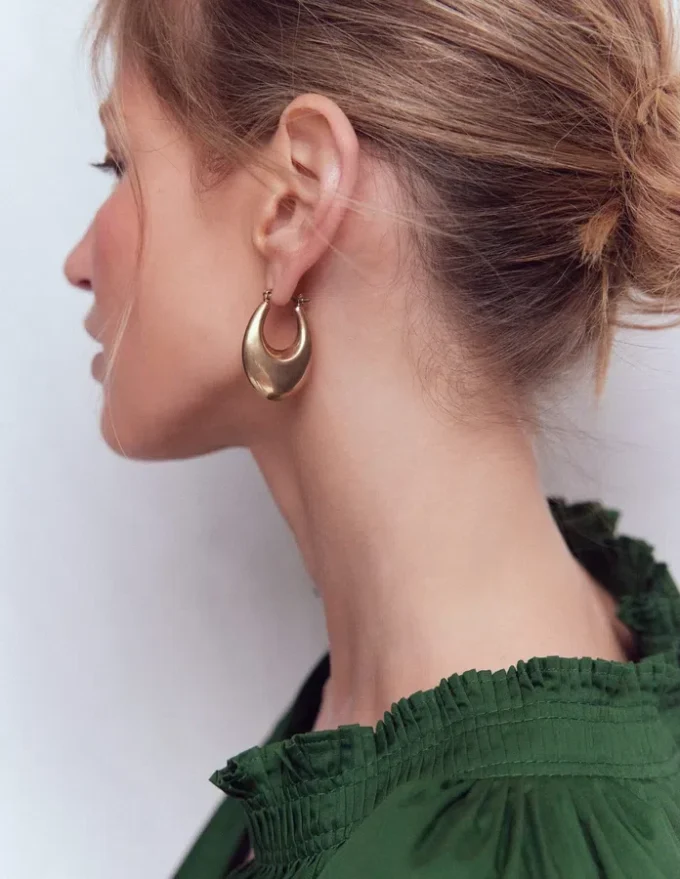Chunky Curve Hoops Gold Colour Chunky Curve Hoops Gold Colour