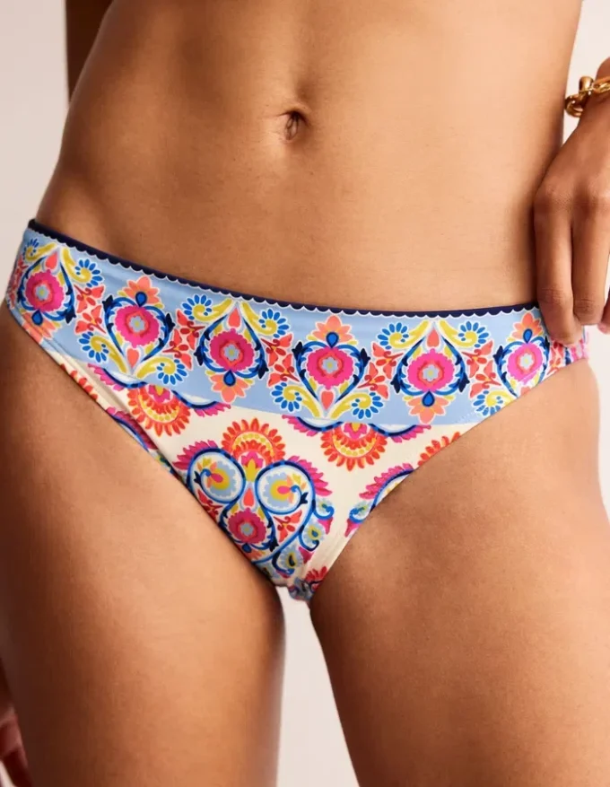 Classic Bikini Bottoms Ivory, Flora Stamp Classic Bikini Bottoms Ivory, Flora Stamp