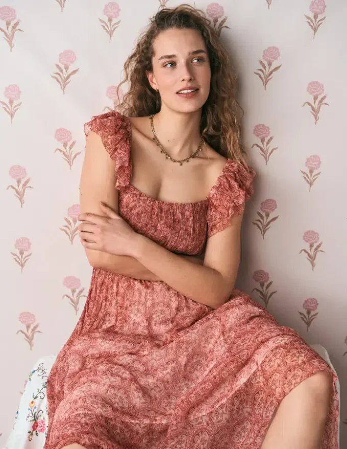 Crinkle Chiffon Maxi Dress Pink Paradise Gardens Crinkle Chiffon Maxi Dress Pink Paradise Gardens