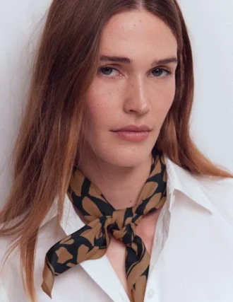Elisabeth Silk Square Scarf Heart Scatter