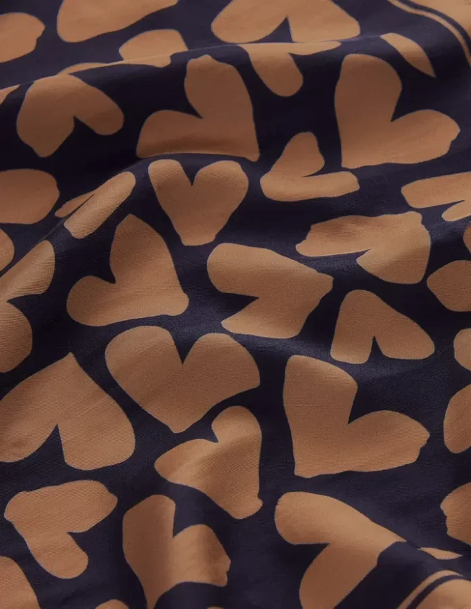 Elisabeth Silk Square Scarf Heart Scatter Elisabeth Silk Square Scarf Heart Scatter