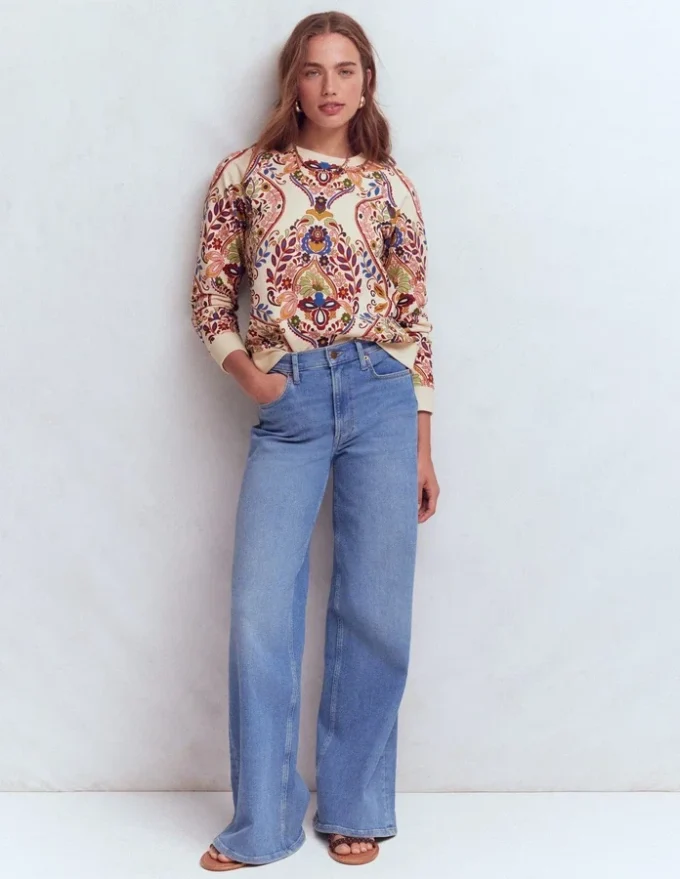 Emi Printed Sweatshirt Multi, Enchanted Gardenia Emi Printed Sweatshirt Multi, Enchanted Gardenia
