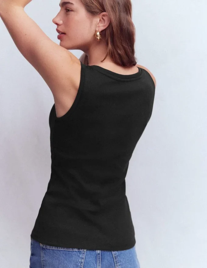 Essential Scoop-Neck Tank Black Essential Scoop-Neck Tank Black