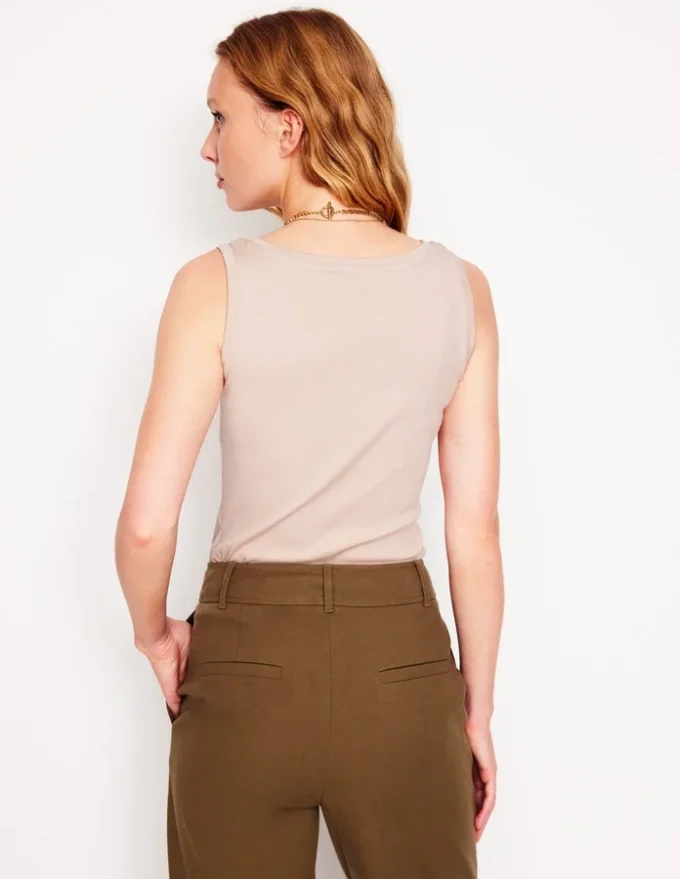 Essential Scoop-Neck Tank Milkshake Essential Scoop-Neck Tank Milkshake
