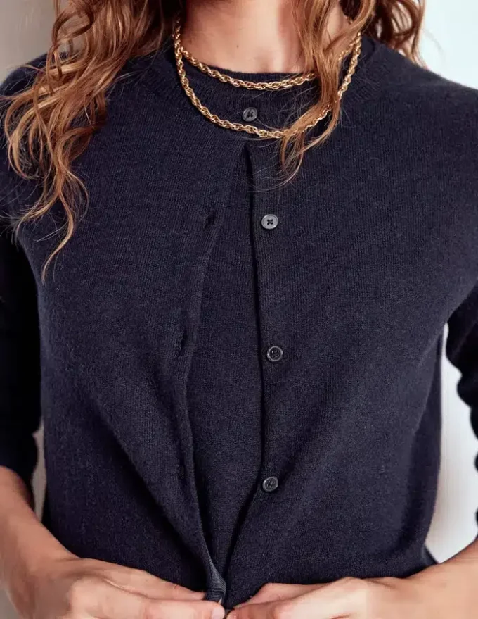 Eva Cashmere Crew Cardigan Navy Eva Cashmere Crew Cardigan Navy