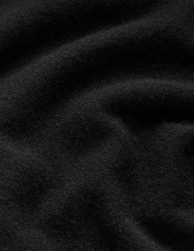 Eva Cashmere Crew Neck Sweater Black Eva Cashmere Crew Neck Sweater Black