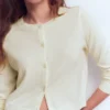 Eva Cashmere Cropped Cardigan Warm Ivory Eva Cashmere Cropped Cardigan Warm Ivory