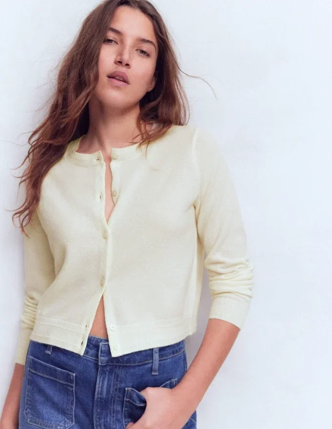Eva Cashmere Cropped Cardigan Warm Ivory Eva Cashmere Cropped Cardigan Warm Ivory