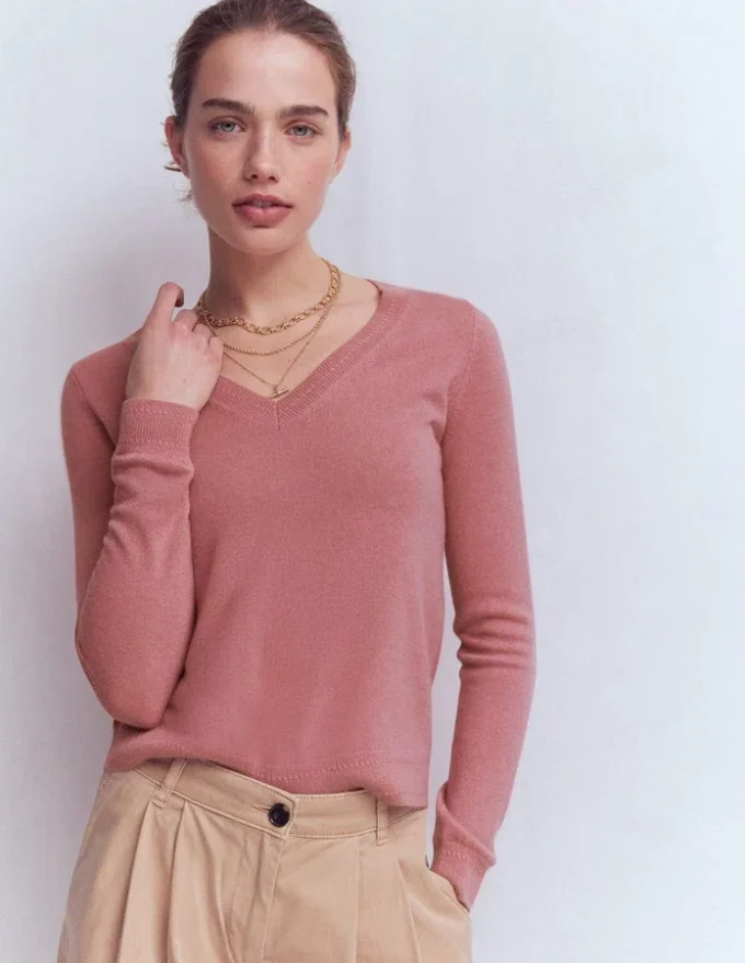 Eva Cashmere V-Neck Sweater Camelia Pink Eva Cashmere V-Neck Sweater Camelia Pink
