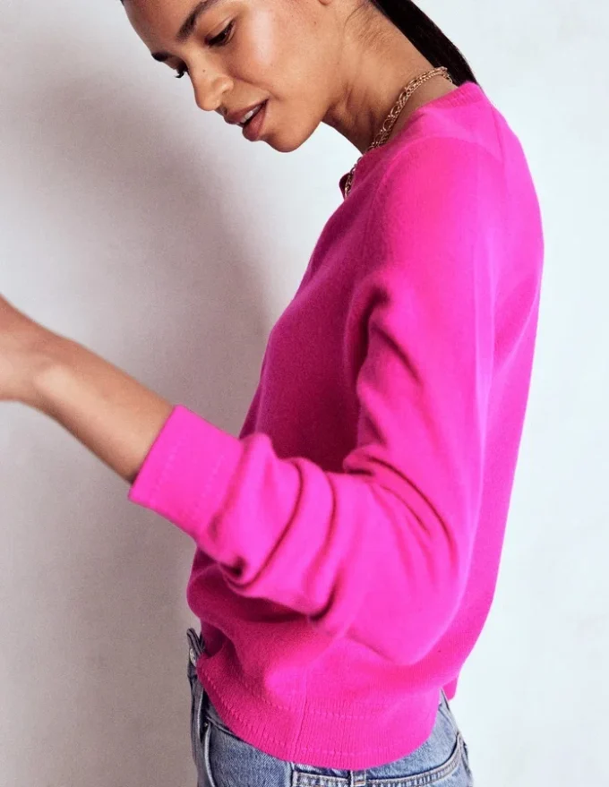 Eva Cashmere V-Neck Sweater Pop Pansy Eva Cashmere V-Neck Sweater Pop Pansy