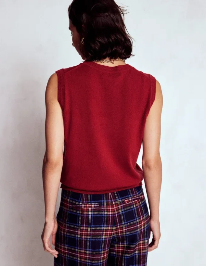 Eva Cashmere Vest Red Liquorice Eva Cashmere Vest Red Liquorice