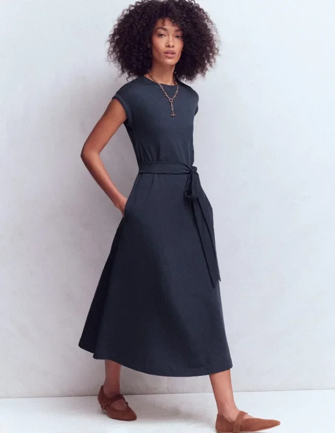 Eve Jersey Midi Dress Navy Eve Jersey Midi Dress Navy