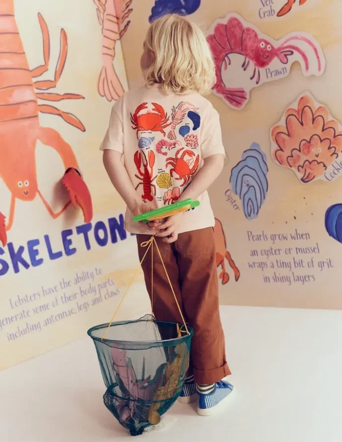 Front & Back Graphic T-shirt Oatmeal Crustaceans Front & Back Graphic T-shirt Oatmeal Crustaceans
