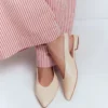 High Cut Flat Point Ecru
