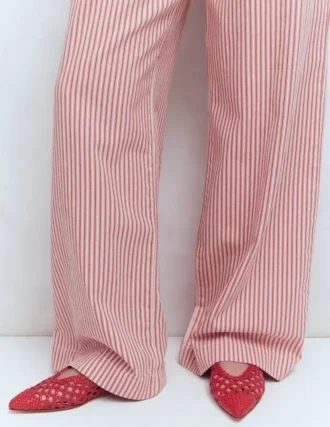 High Cut Flat Point Red Weave