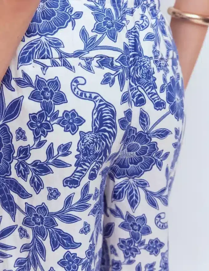 Islington Linen Crop Pants Mazarine Blue, Tigers Paradise