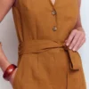 Laura V-neck Linen Playsuit Gingerbread Laura V-neck Linen Playsuit Gingerbread