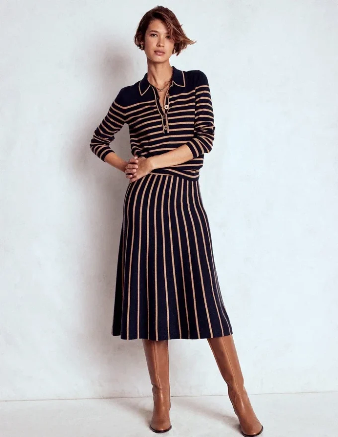 Liz Henley Jumper Navy / Camel Liz Henley Jumper Navy / Camel