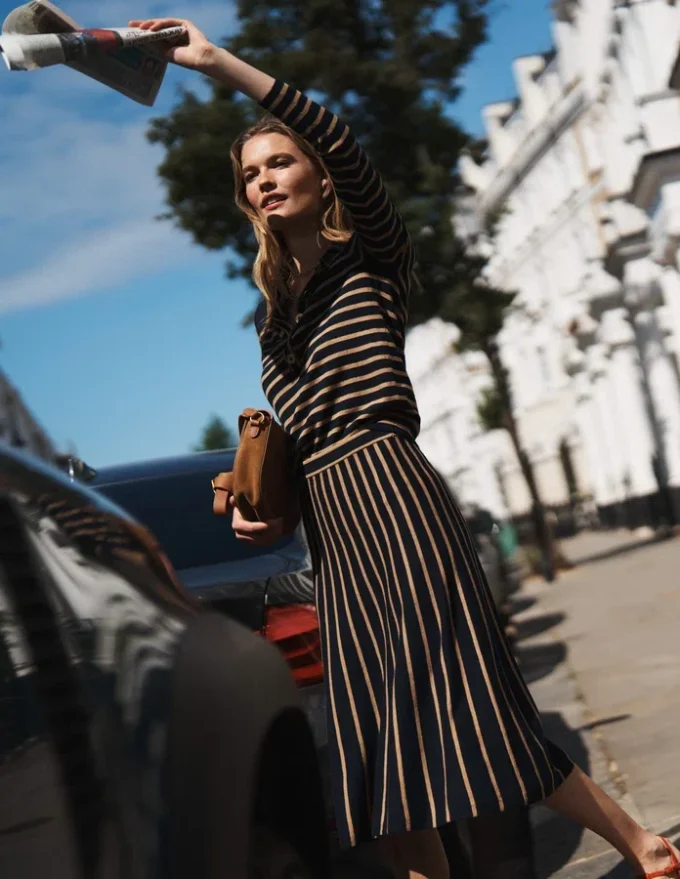Liz Henley Jumper Navy / Camel Liz Henley Jumper Navy / Camel