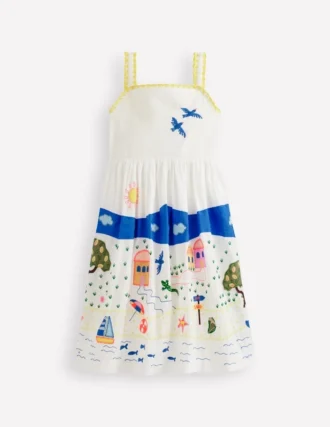 Logo Sundress Soft Ivory Outdoor Scene