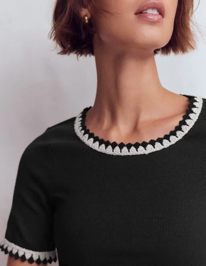 Maddie Trim Detail T-Shirt Black