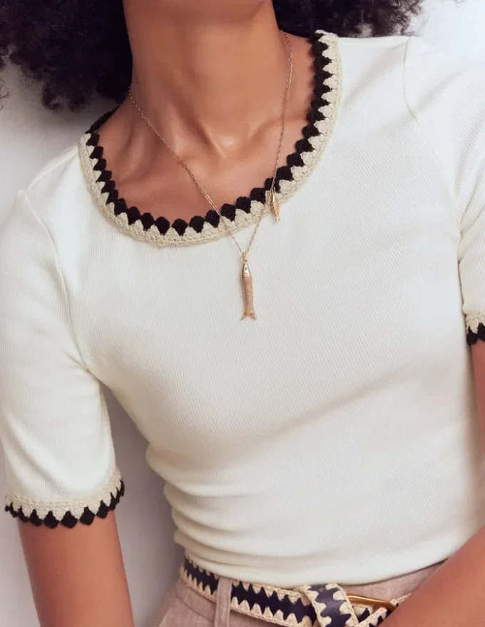 Maddie Trim Detail T-Shirt Ivory with Black