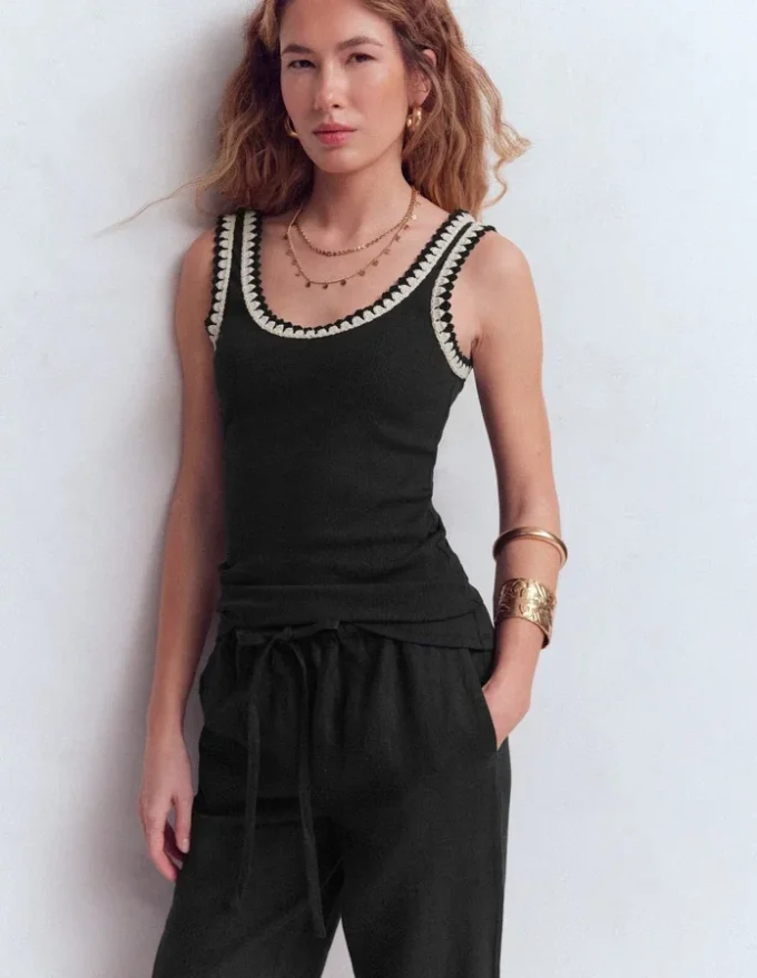 Maddie Trim Detail Vest Black Maddie Trim Detail Vest Black