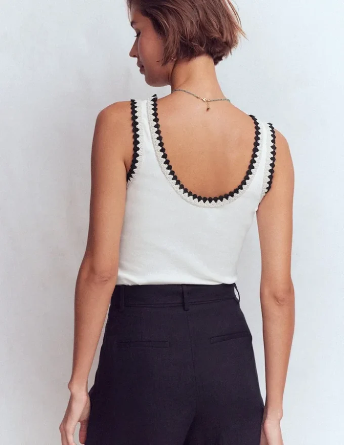 Maddie Trim Detail Vest Ivory Maddie Trim Detail Vest Ivory