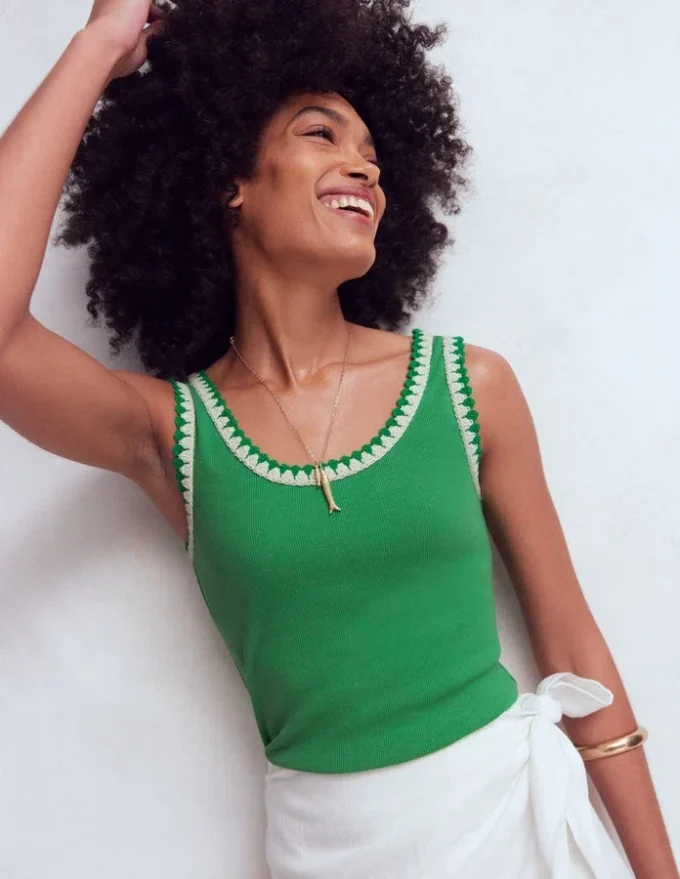 Maddie Trim Detail Vest Shamrock Green Maddie Trim Detail Vest Shamrock Green