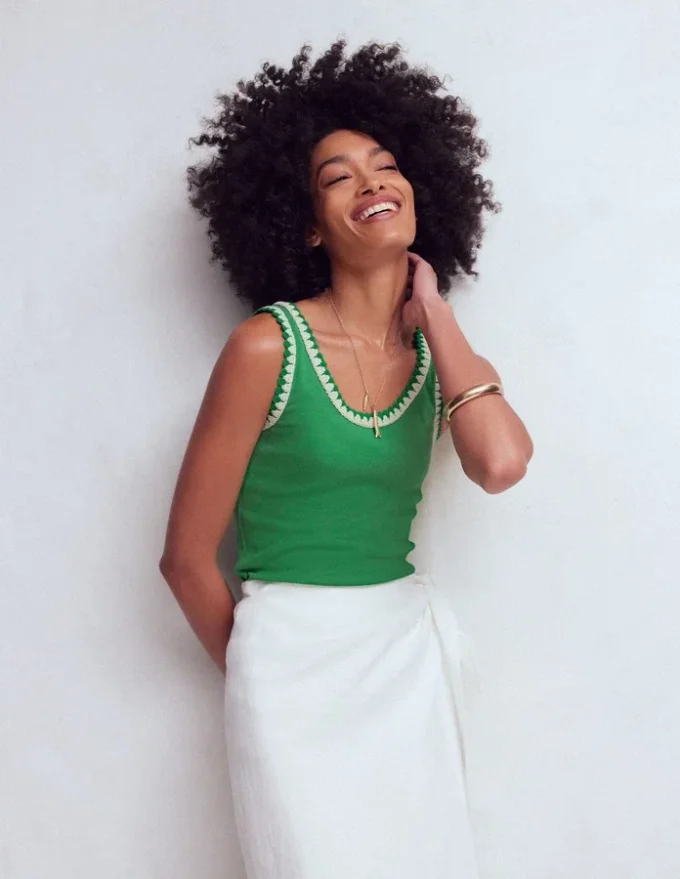 Maddie Trim Detail Vest Shamrock Green Maddie Trim Detail Vest Shamrock Green