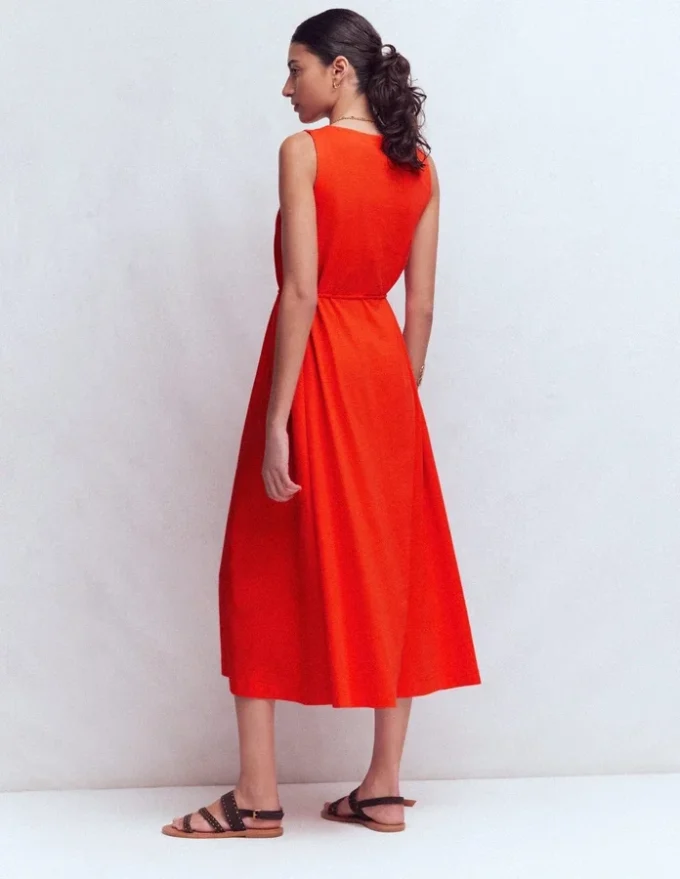 Mia V-neck Jersey Midi Dress Firecracker Red Mia V-neck Jersey Midi Dress Firecracker Red