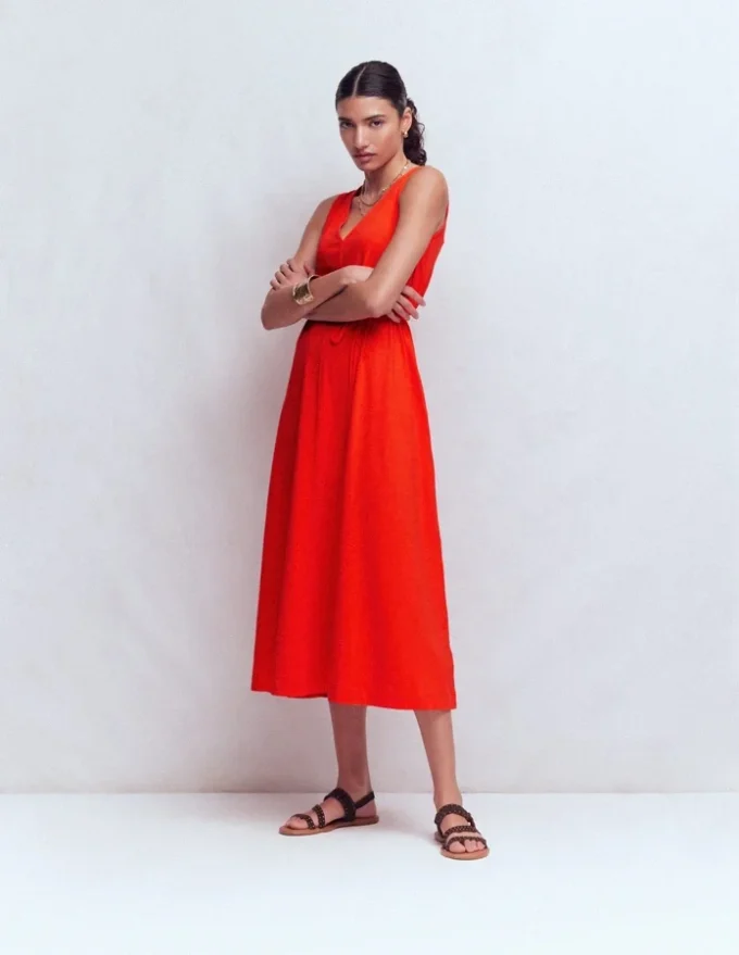 Mia V-neck Jersey Midi Dress Firecracker Red Mia V-neck Jersey Midi Dress Firecracker Red