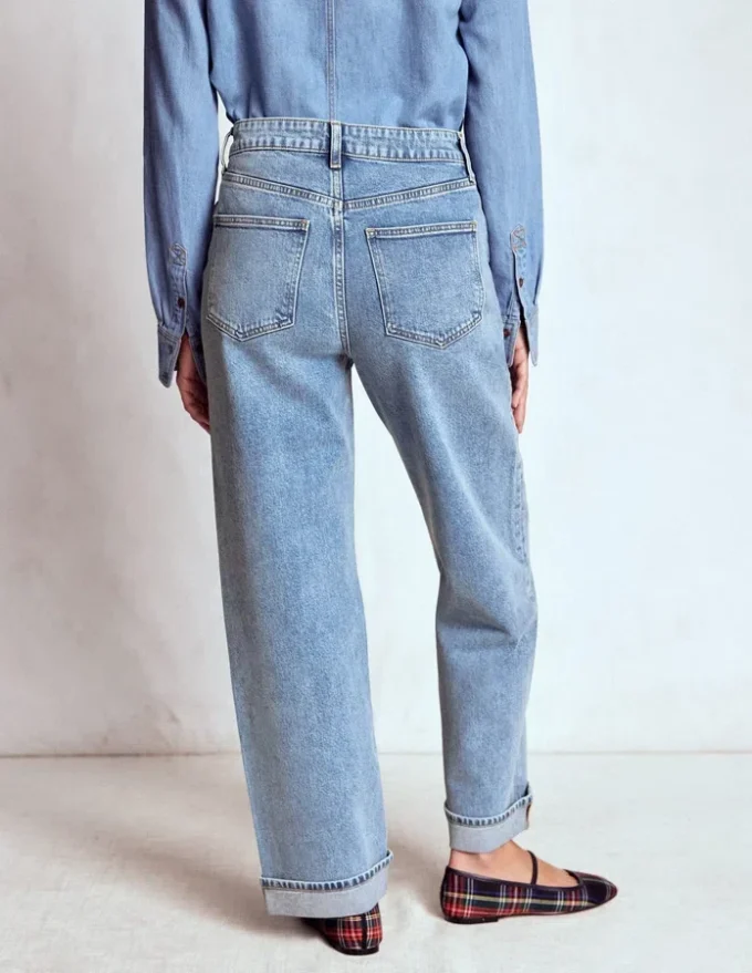 Mid Rise Straight Leg Jeans Light Vintage Mid Rise Straight Leg Jeans Light Vintage
