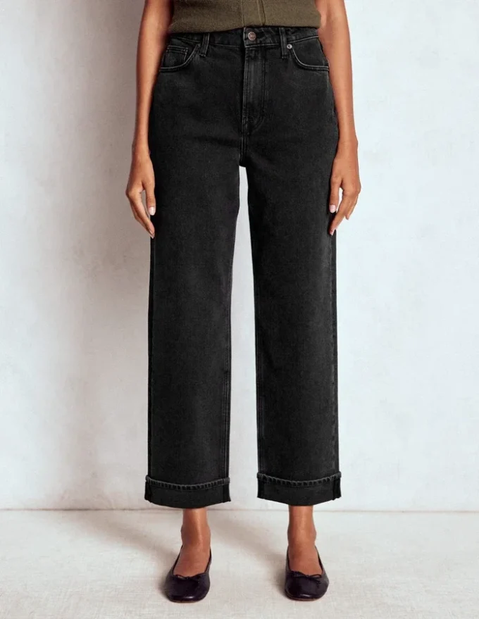 Mid Rise Straight Leg Jeans Washed Black Mid Rise Straight Leg Jeans Washed Black