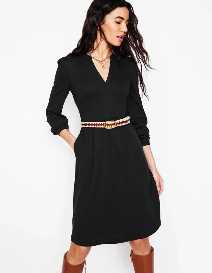 Naomi Relaxed Jersey Dress Black Naomi Relaxed Jersey Dress Black