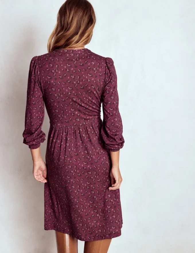 Naomi Relaxed Jersey Dress Prune, Leopard Spots Naomi Relaxed Jersey Dress Prune, Leopard Spots