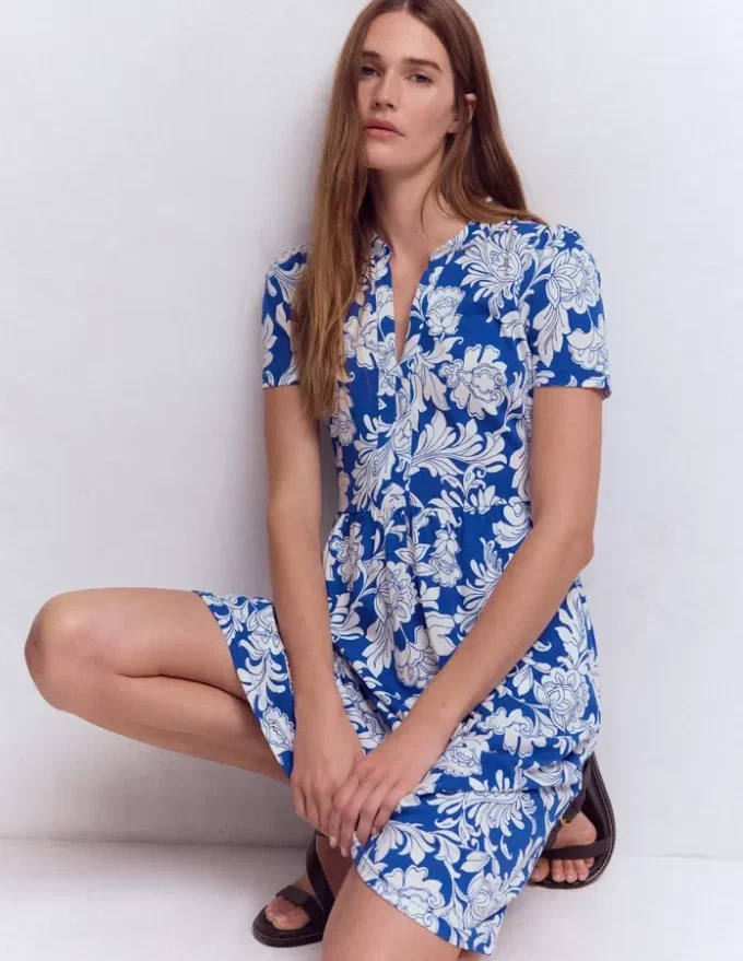 Naomi Short Jersey Dress Blue, Botanical Flourish Mono Naomi Short Jersey Dress Blue, Botanical Flourish Mono