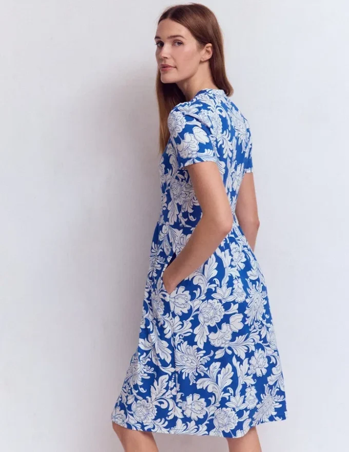 Naomi Short Jersey Dress Blue, Botanical Flourish Mono Naomi Short Jersey Dress Blue, Botanical Flourish Mono