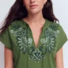 Nina Embroidered Notch T-shirt Safari Green Nina Embroidered Notch T-shirt Safari Green