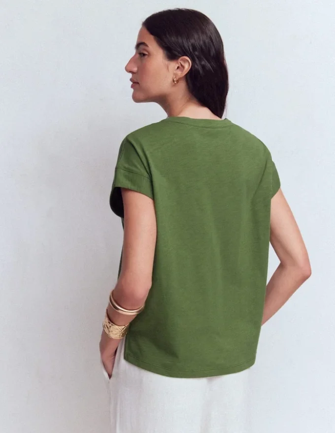 Nina Embroidered Notch T-shirt Safari Green Nina Embroidered Notch T-shirt Safari Green