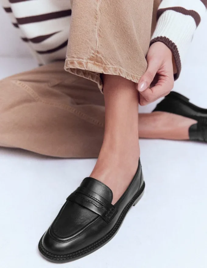 Nya Penny Loafers Black