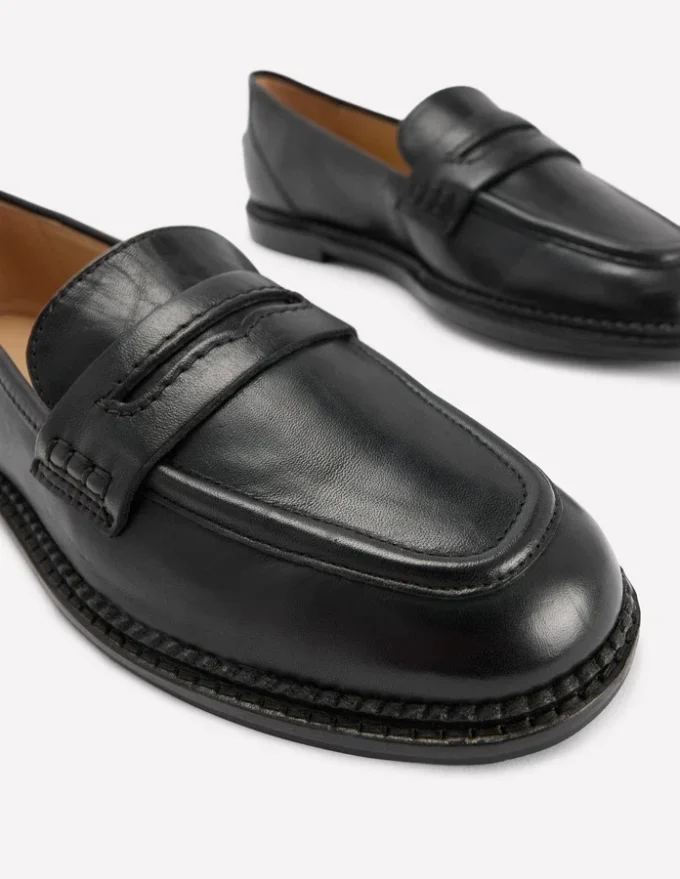 Nya Penny Loafers Black